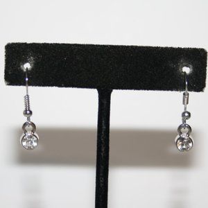Beautiful silver and rhinestone sparkling dangle earrings 1"